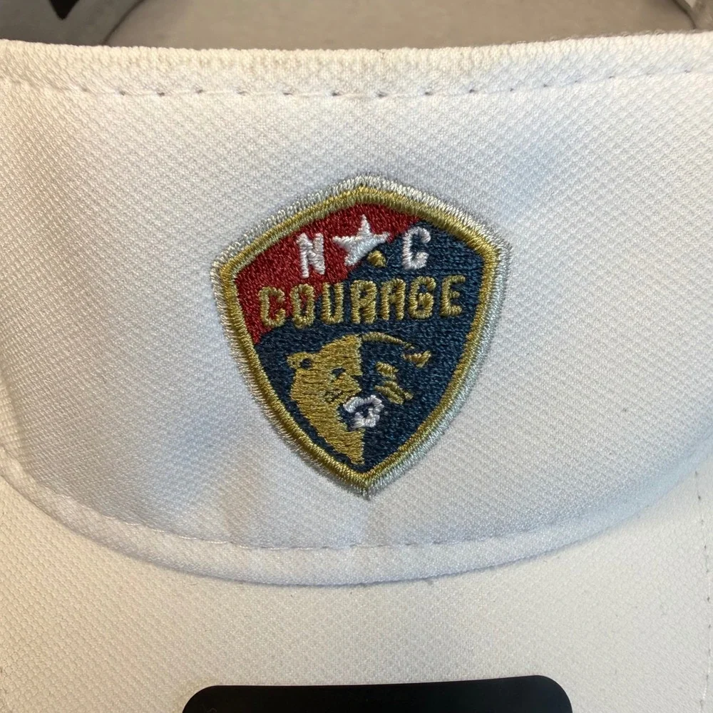 Nike NC Courage Dri-FIT Visor White NWSL Soccer Adjustable Hat NEW